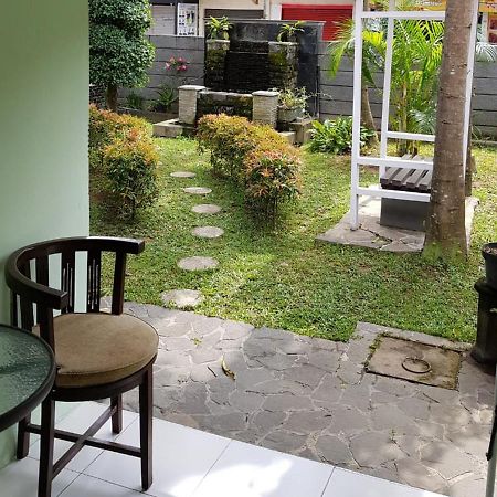 Hotel Embe Pitoe Syariah Gejayan Mitra Reddoorz Pakualaman Exterior foto